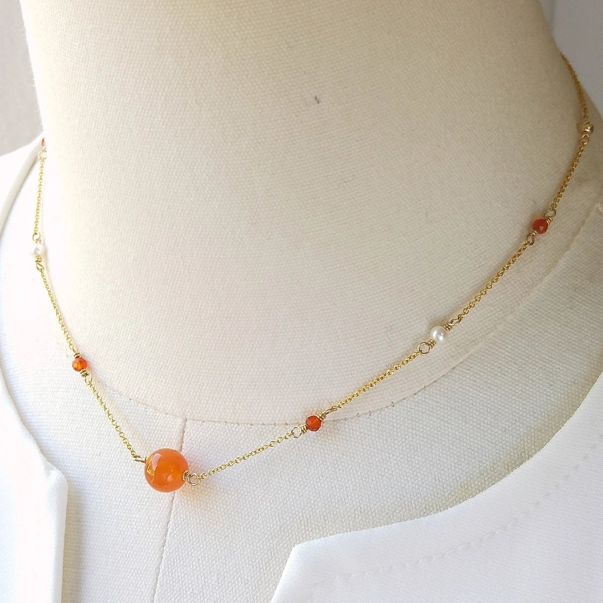 Collier ras-de-cou en cornaline EmberGlow — Plaqué or 14 carats