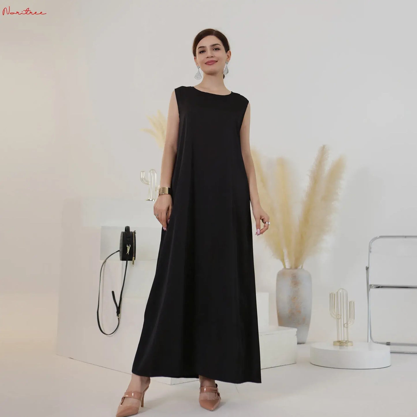 Robe Abaya soyeuse tendance à porter à l'intérieur