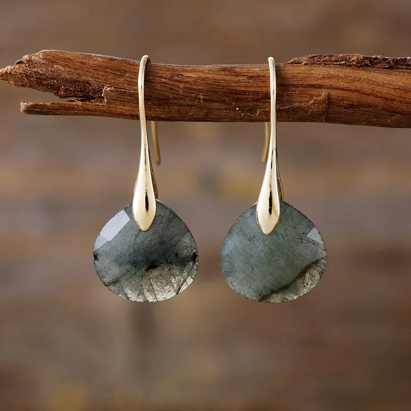Boucles d'oreilles AquaLuxe en forme de goutte d'eau — Plaqué or et pierre naturelle