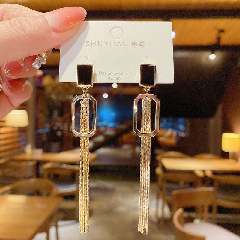 Long Trendy Chic Drop Earring Gold