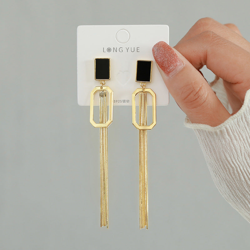 Long Trendy Chic Drop Earring Gold